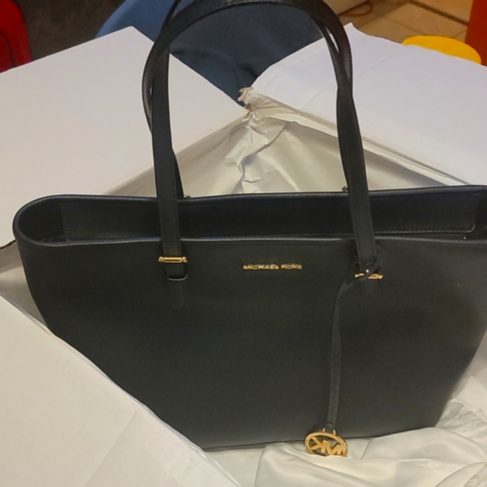Michael Kors Tote Exquisite